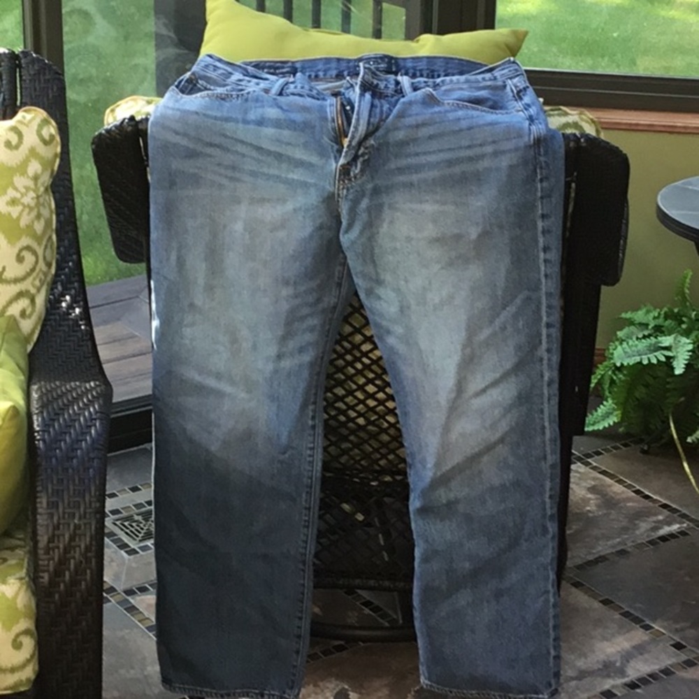Lucky brand men’s jeans